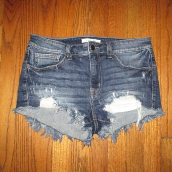 WILLOW & ROOT The Mid Rise Jean Shorts - Picture 1 of 6